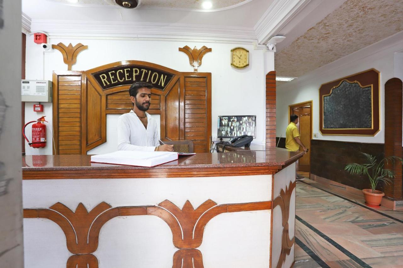 Oyo Flagship 76697 Hotel Park Awadh Лакнау Екстериор снимка